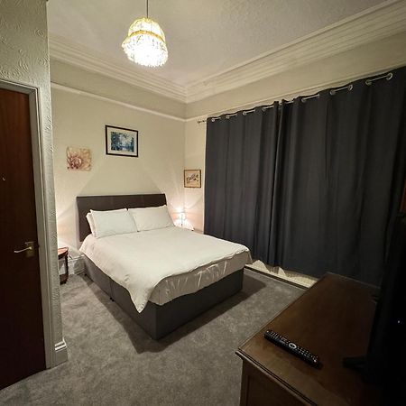 Guesthouse 24-7 The Old Knoll Guesthouse Newport  Extérieur photo